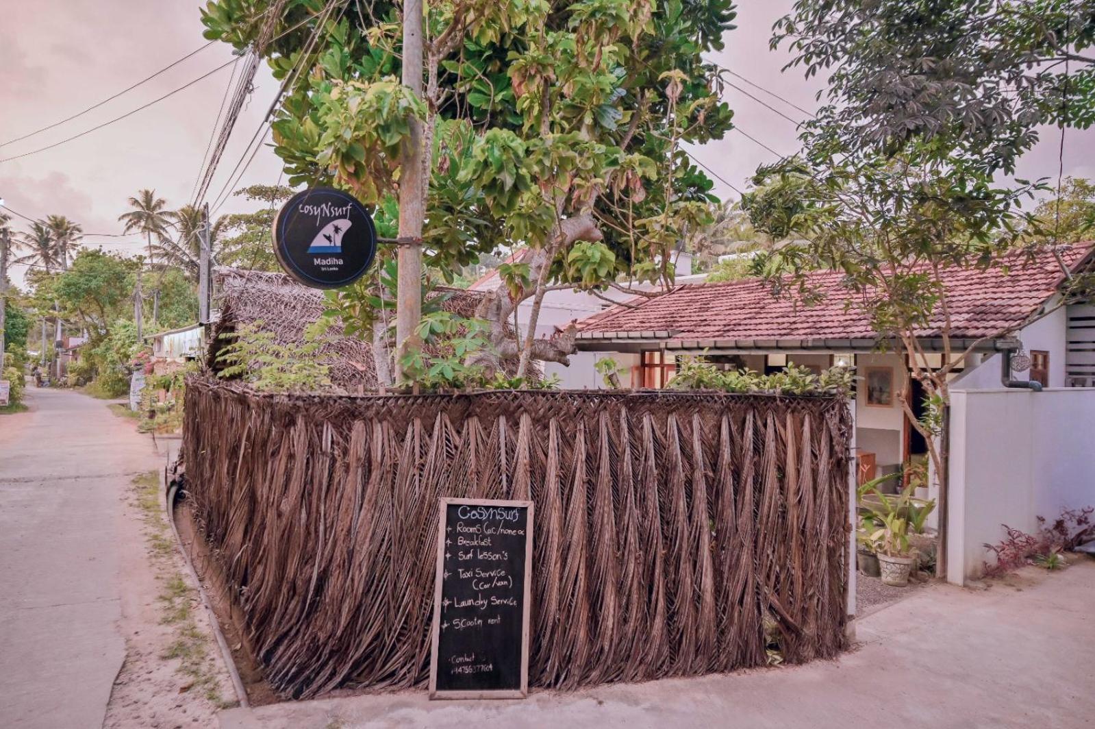Cosynsurf Bed & Breakfast Matara Exterior photo