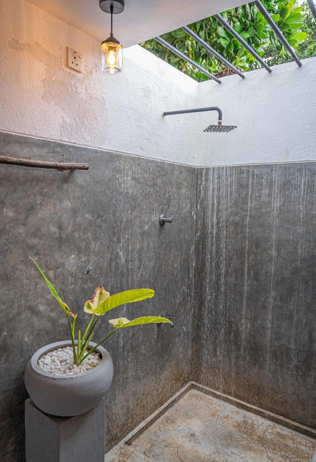 Cosynsurf Bed & Breakfast Matara Exterior photo